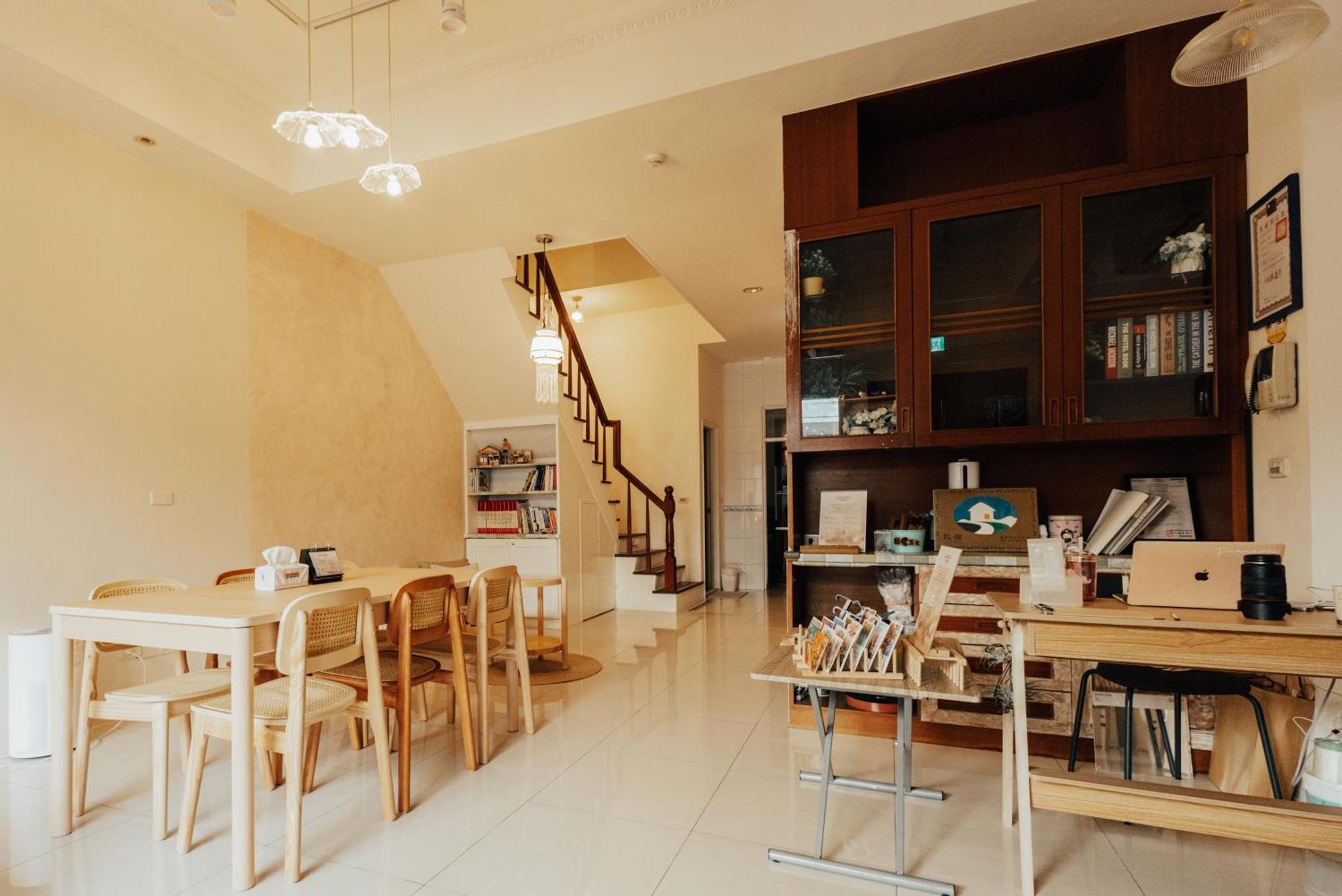 Maybe Homestay Longjing Eksteriør billede